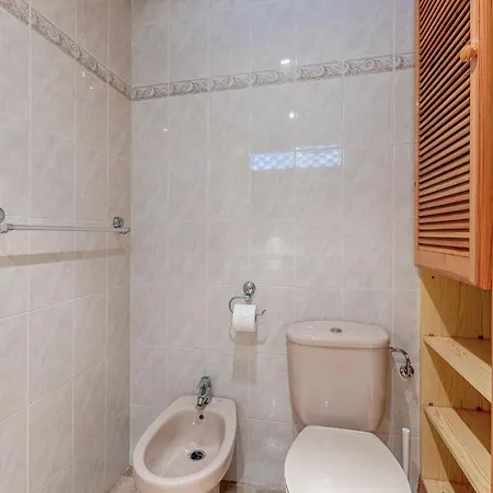 Lovely In With Kitchen Apartment