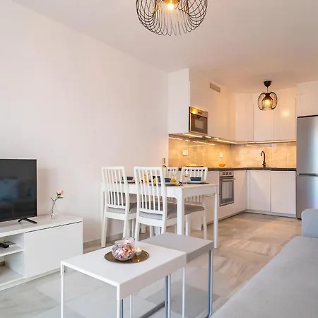 Lovely In With Kitchen Benalmadena